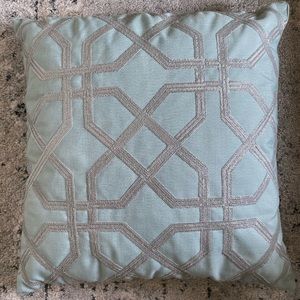 18”x18” Aqua blue accent pillow